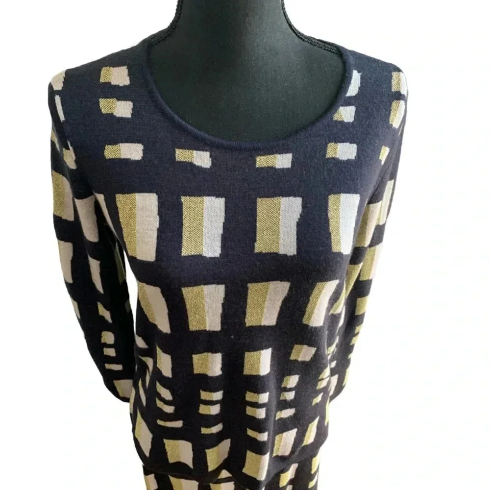 Ann Taylor Sweater Separates. Top Size Medium, Skirt Size Large.